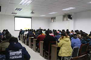 中国社会科免费无码a片
郑秉文教授来我院讲学2.jpg